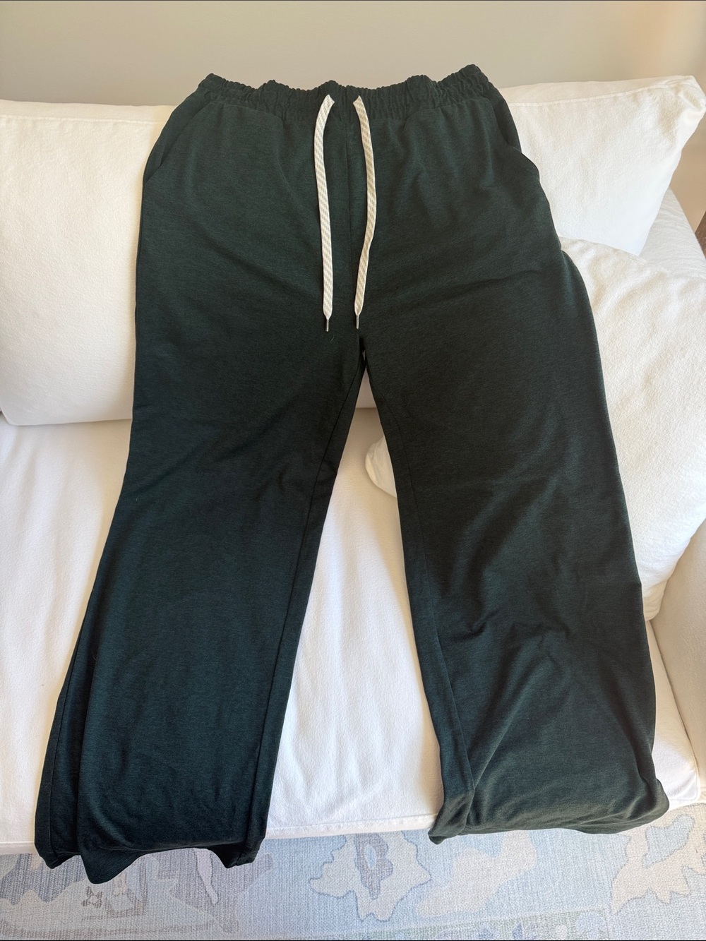 Vuori Halo Wide-Leg Knit Drawstring Pants - Dark Green Heather - Picture 2 of 5